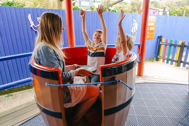 Rides & Attractions